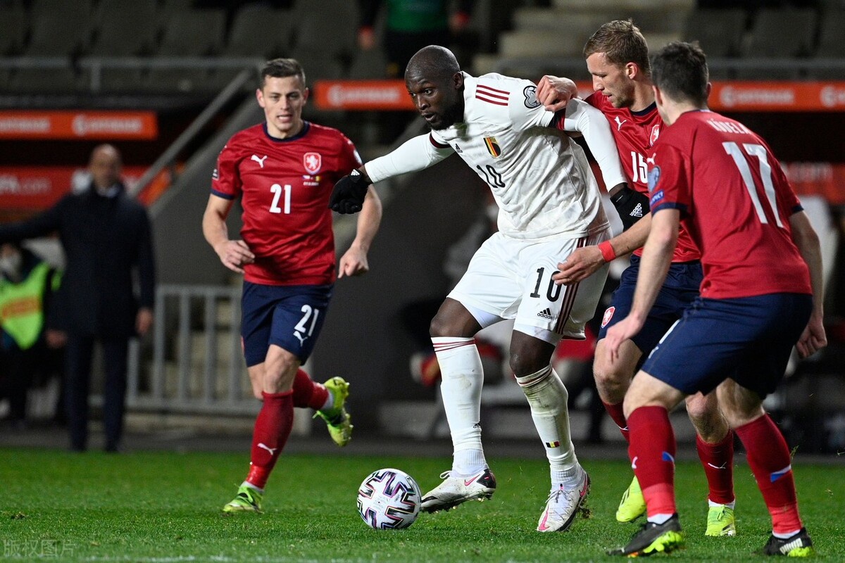 包含比利时实力碾压对手，顺利进入欧锦赛四强的词条