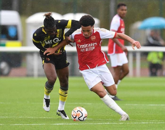 九游app下载-关于沃特福德中场策划多粒进球，助球队逆袭的信息