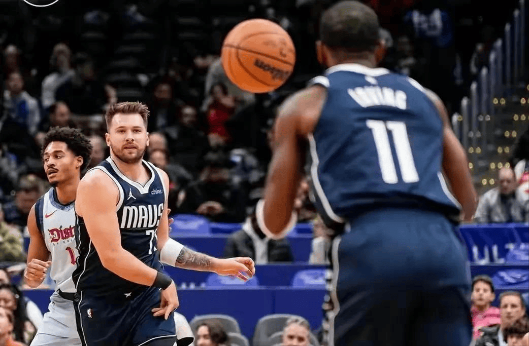 包含独行侠击败开拓者,登顶西部榜首的词条 包含独行侠击败开拓者,登顶西部榜首的词条