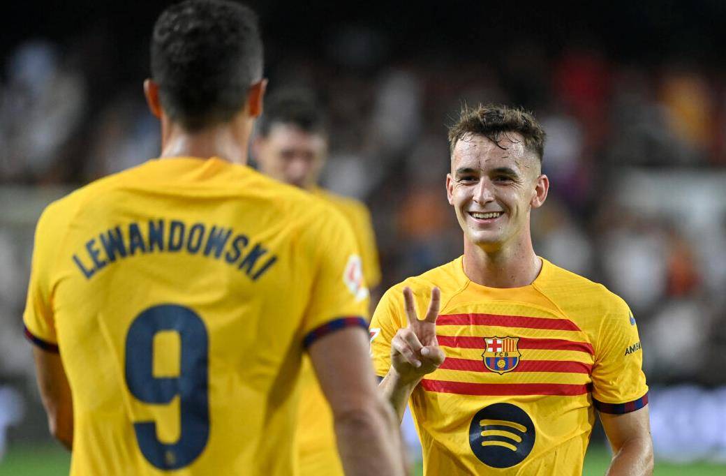 巴萨青训培养新秀，球迷对其前景抱有期待