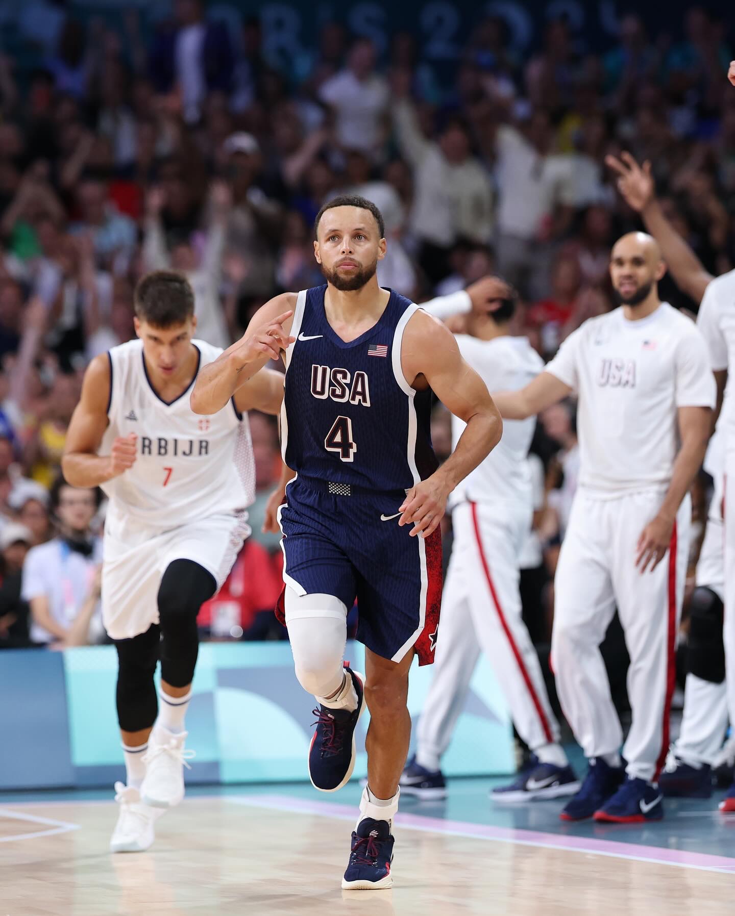 关于美国男篮轻取塞尔维亚，杜兰特独得分的信息