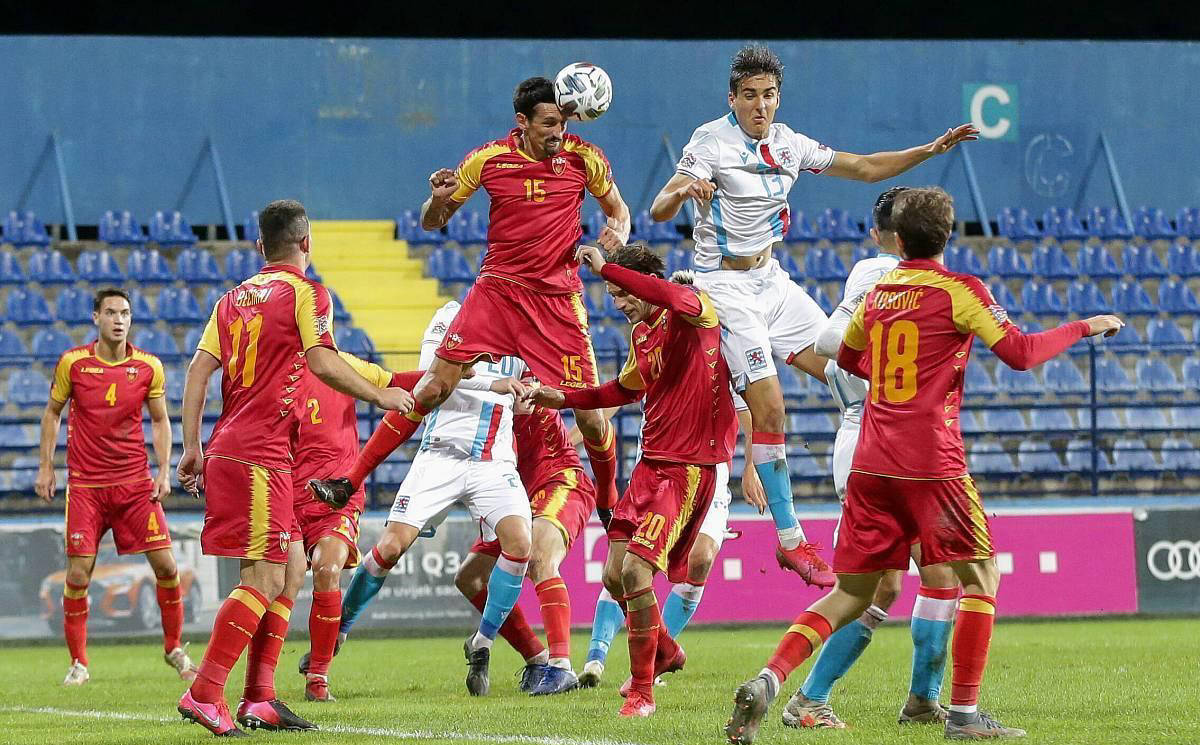 九游体育直播-乌拉圭队在欧预赛比赛中不敌波兰