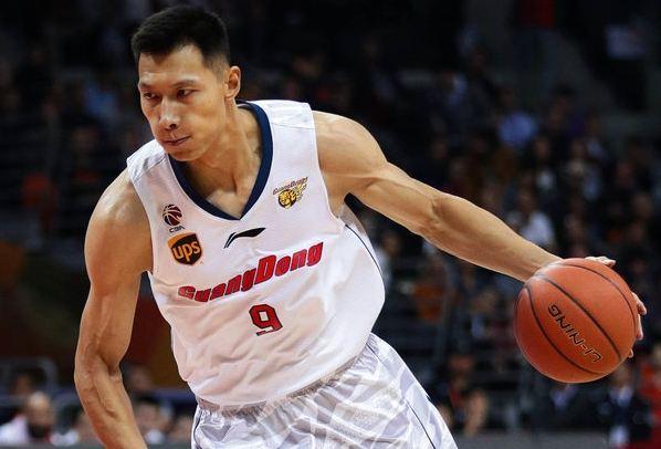 上海球队勇夺胜利，赢得掌声阵阵的简单介绍