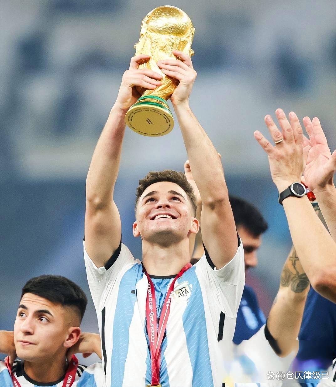 九游娱乐首页-巴萨后防连续失误，近期状态堪忧