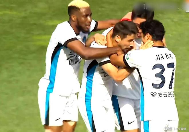 关于吉林队力克辽宁队取得关键胜利的信息