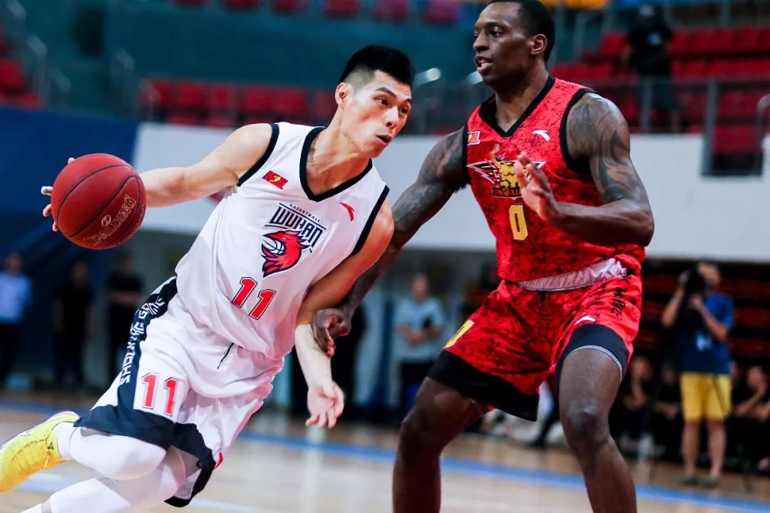 湖北男篮客场夺冠,实现联赛四连胜 湖北男篮客场夺冠,实现联赛四连胜