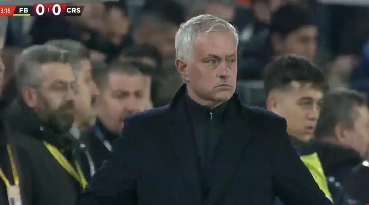 九游娱乐官方网站-包含力压对手取得胜利，积分榜上升至第二的词条