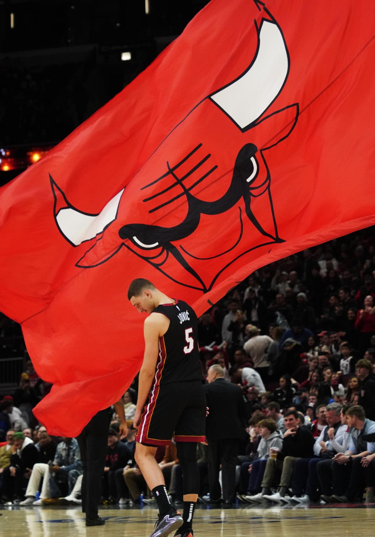 九游游戏-热火击败公牛，继续低迷前景下一场对阵雄鹿的简单介绍