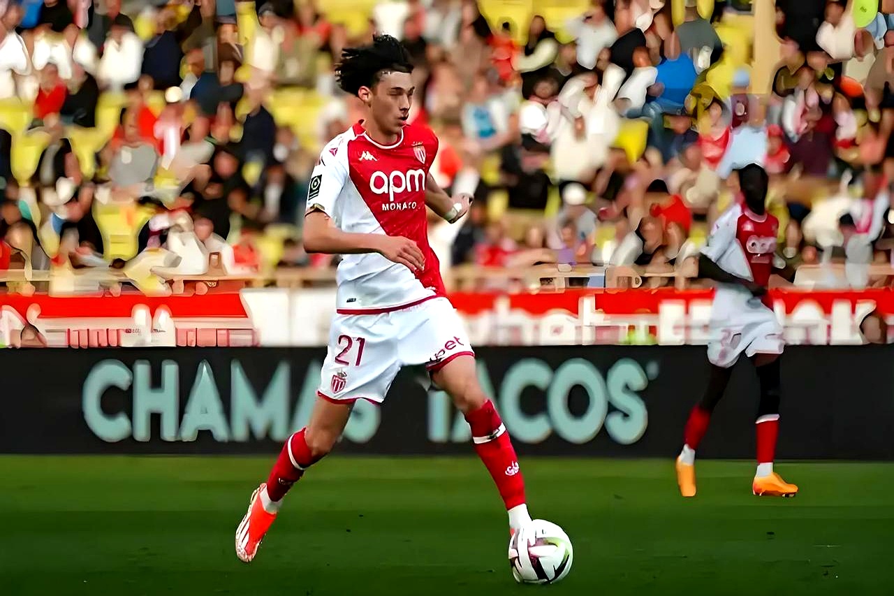 九游游戏-摩纳哥队在比赛中取得连胜，势不可挡