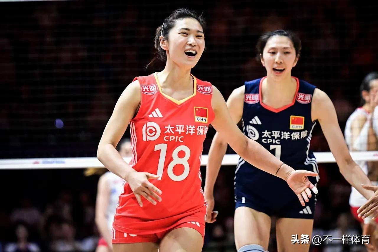 中国女球队踢出一场惊艳比赛，勇夺胜利的简单介绍