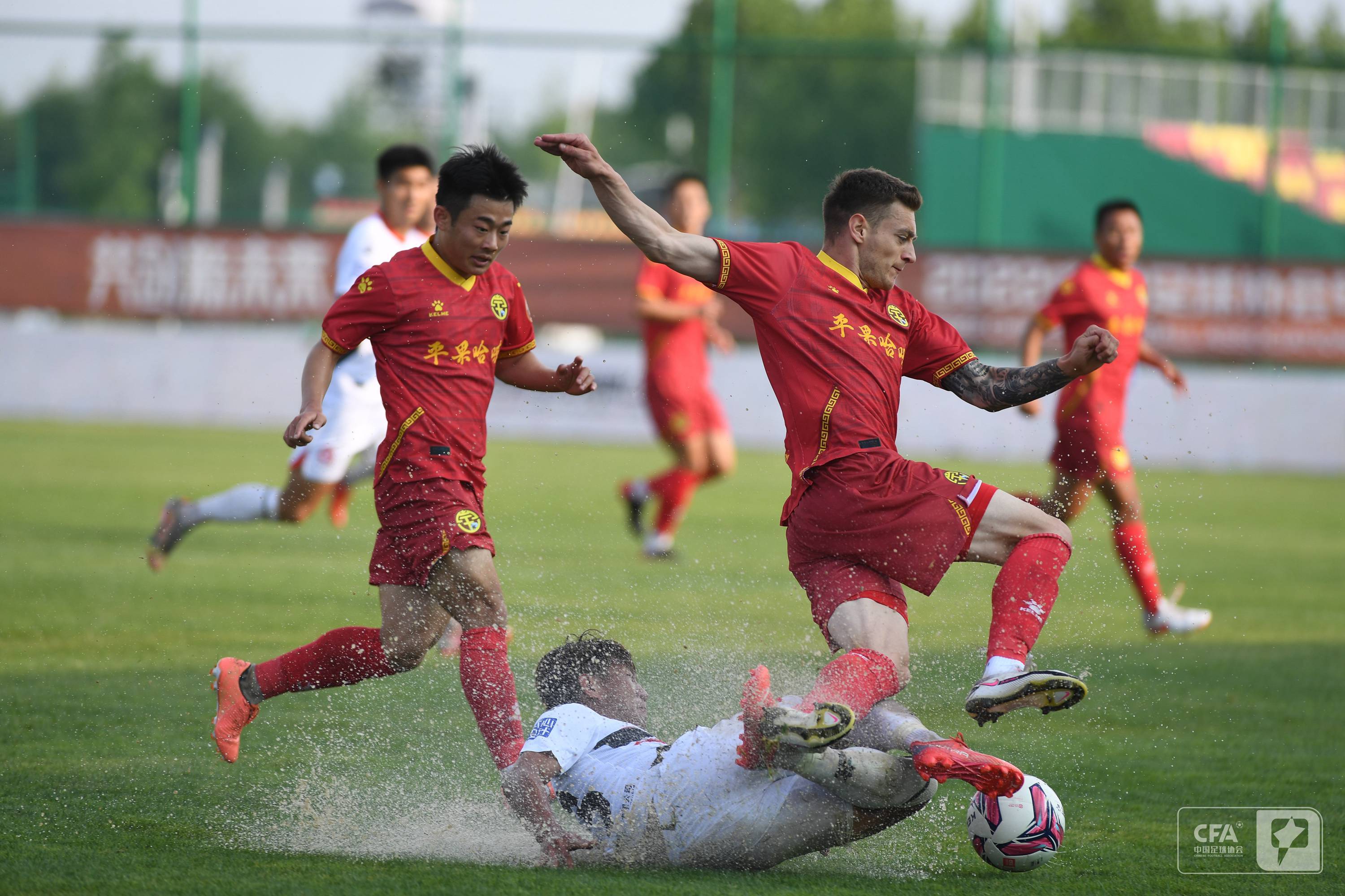 九游娱乐app下载-现代足球风起云涌，谁能成为焦点