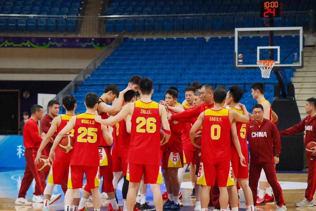 亚洲男篮在国际赛事中表现出色，跻身前列