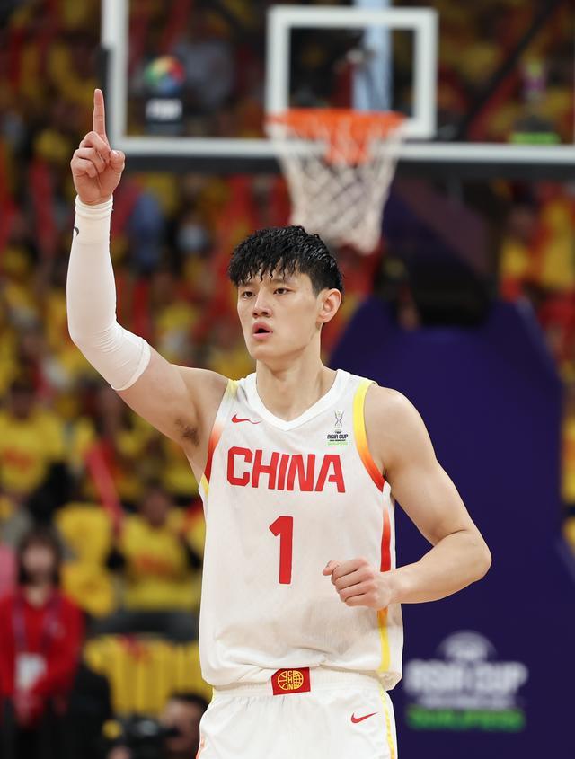 亚洲男篮在国际赛事中表现出色，跻身前列