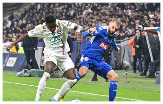 里尔胜出,取得三分宝贵胜利 里尔胜出,取得三分宝贵胜利