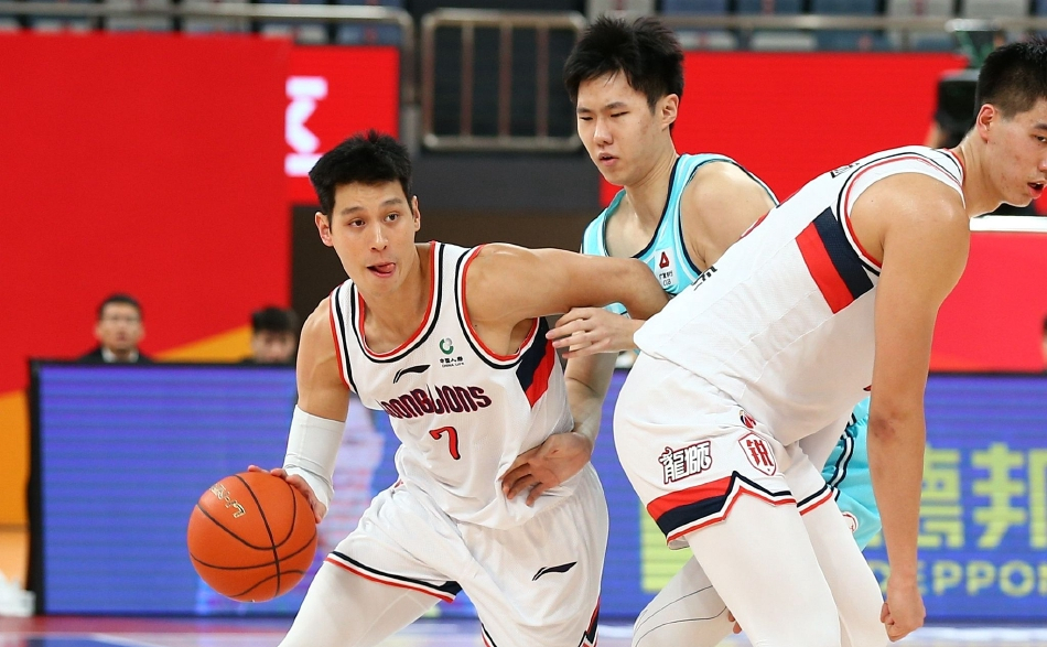 九游体育官方入口-林书豪表现抢眼，带队赢下关键比赛的简单介绍