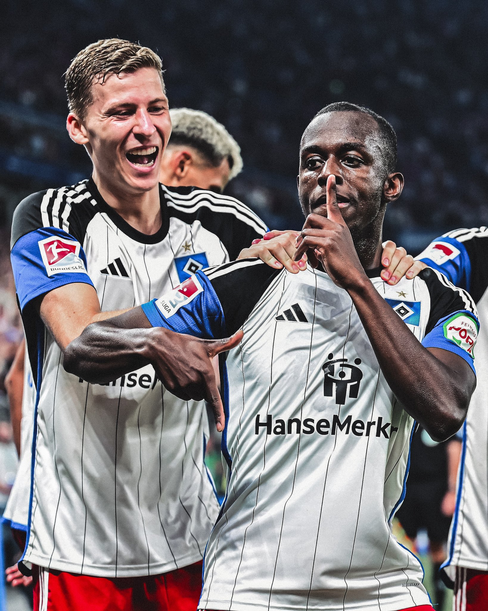 九游娱乐首页-汉堡球员团结互助，迎战赛季下半程挑战