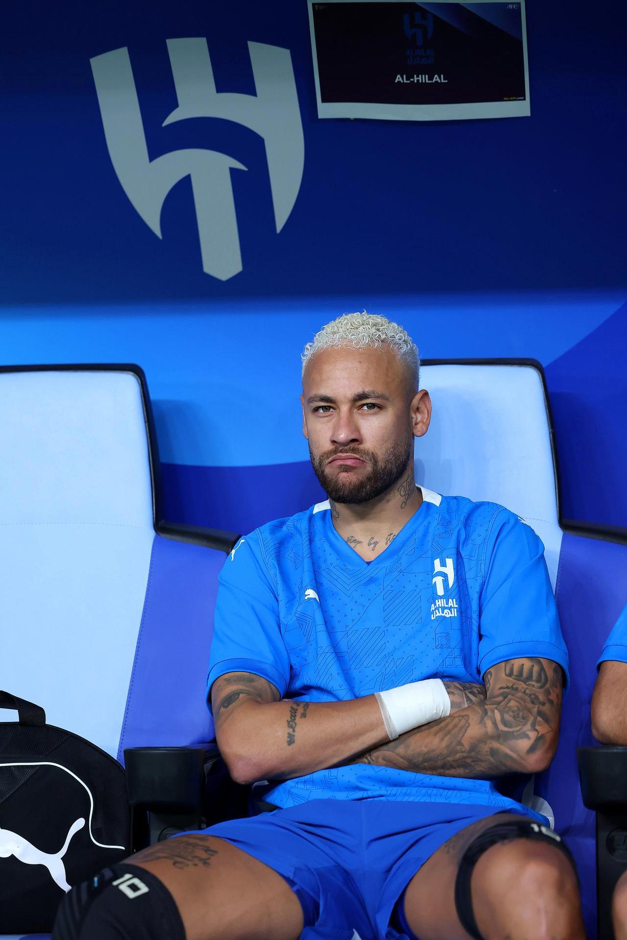 包含内马尔在NBA中爆冷西班牙，关键一战的词条