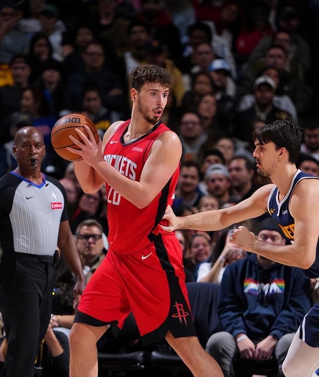 九游娱乐首页-关于火箭内线力量不足，队长呼吁管理层补强阵容的信息