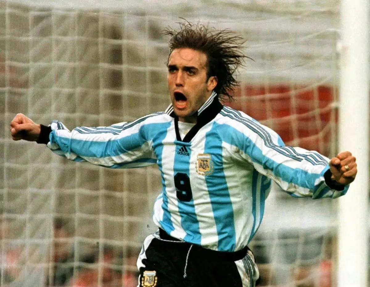 九游app下载-阿根廷选手创造历史跻身前三