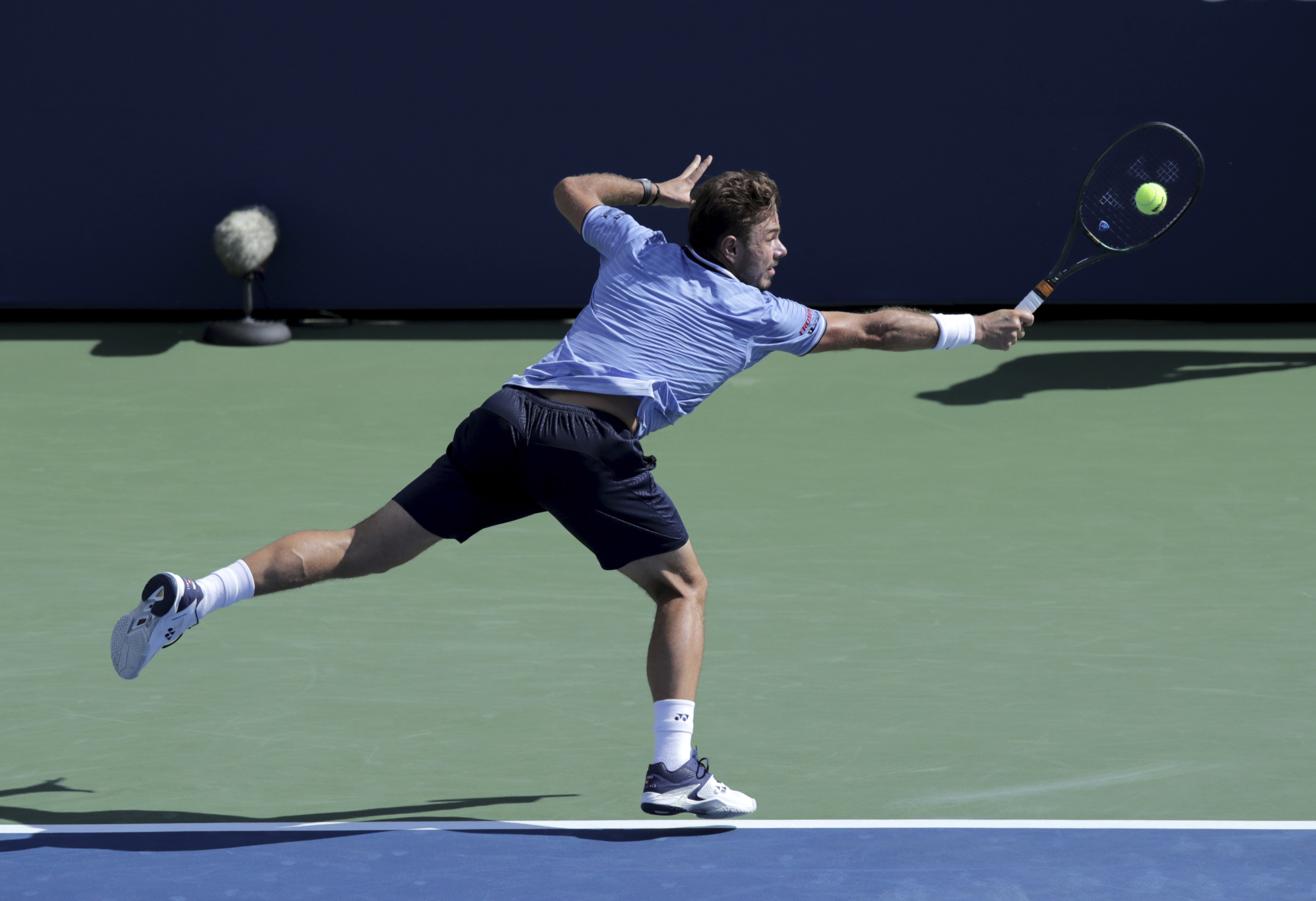 九游娱乐官方网站-意大利网球队逆转法国网球队，瓦林卡统治全场