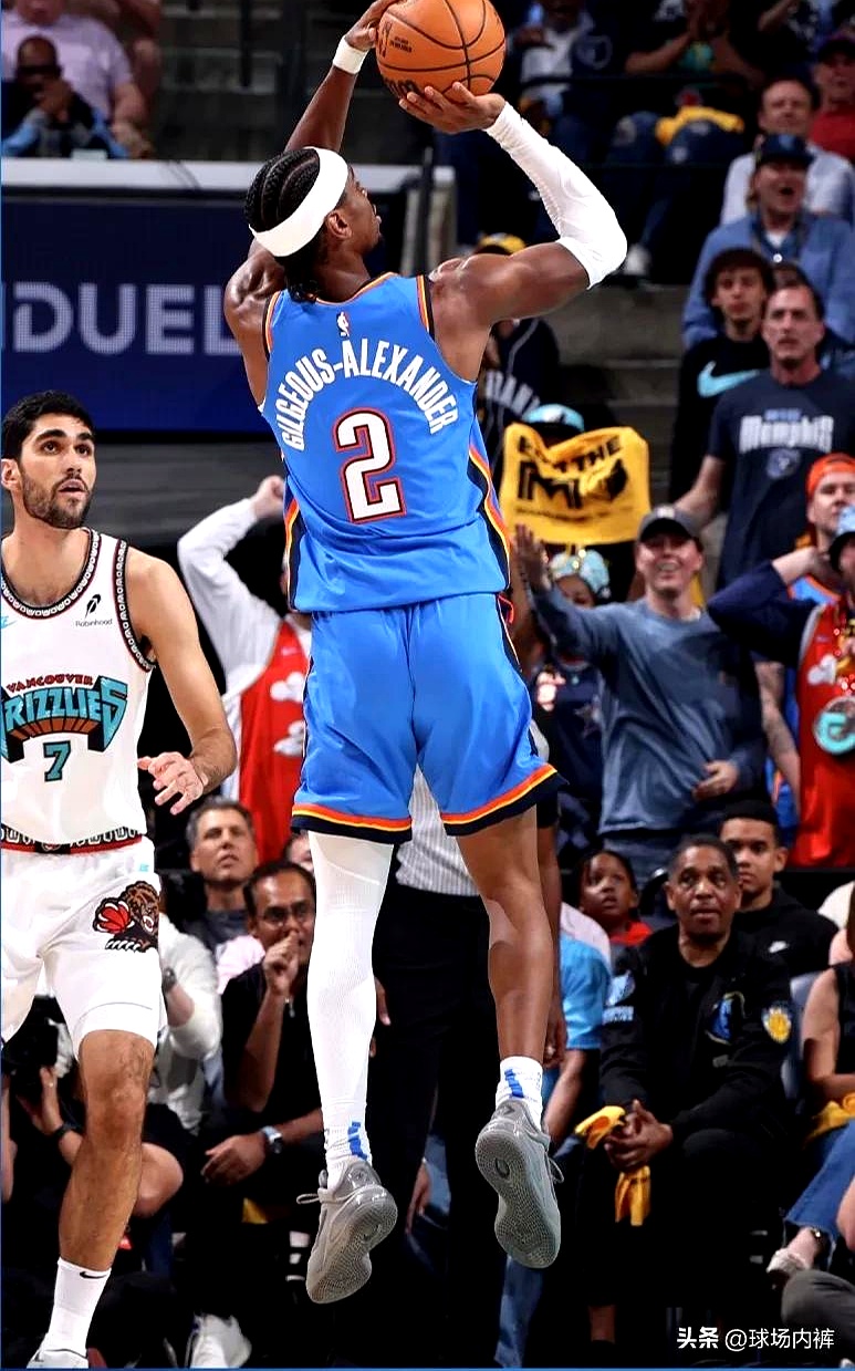 灰熊客场逆转黄蜂，莫兰特神奇绝杀全场