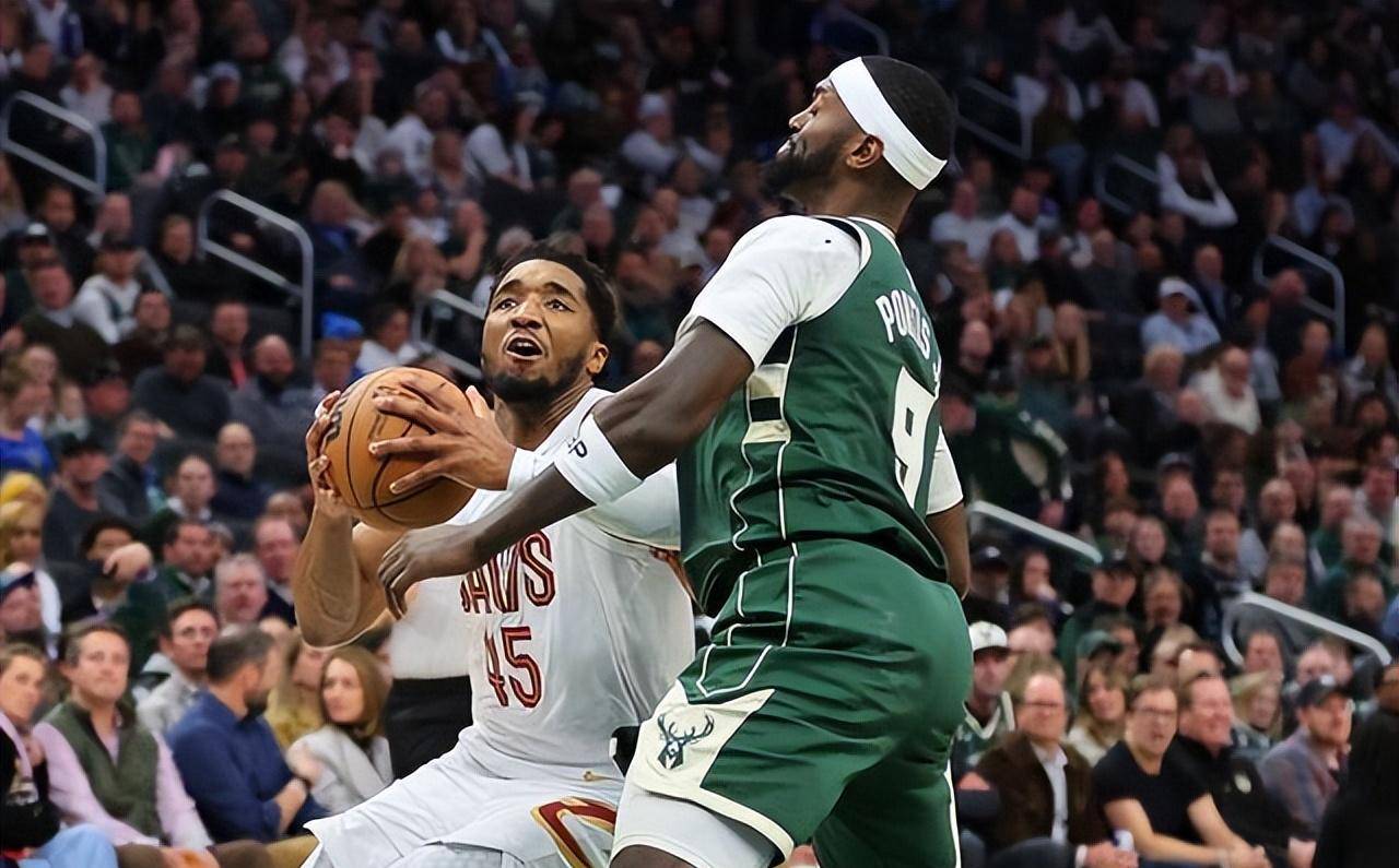 包含雄鹿强势公牛,米切尔一己之力扛起全队的词条 包含雄鹿强势公牛,米切尔一己之力扛起全队的词条