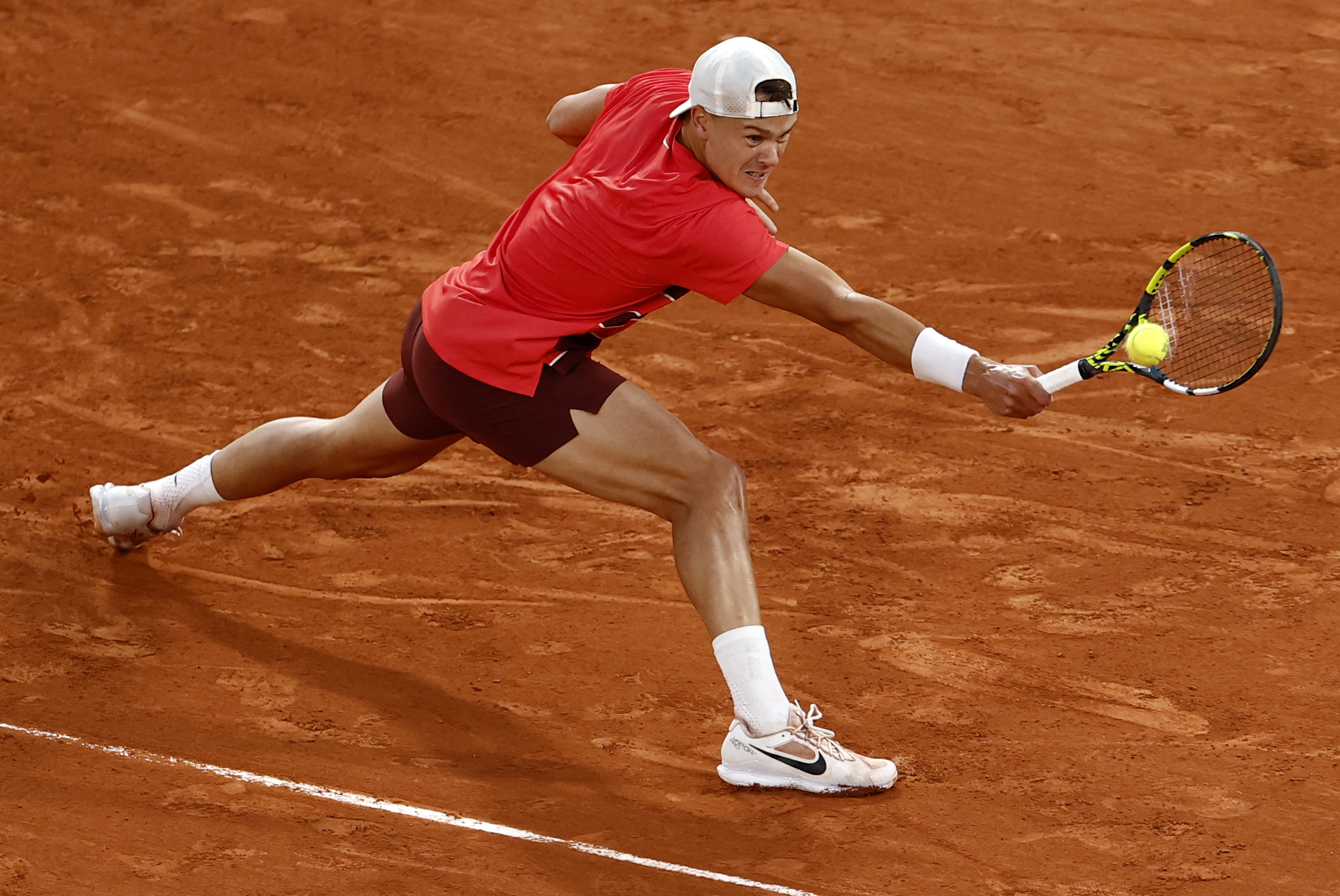 九游游戏-一场经典之战！网球点燃球迷热情