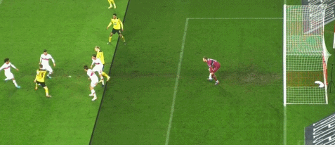 包含意大利碾压拜仁，哈兰德高光表现的词条