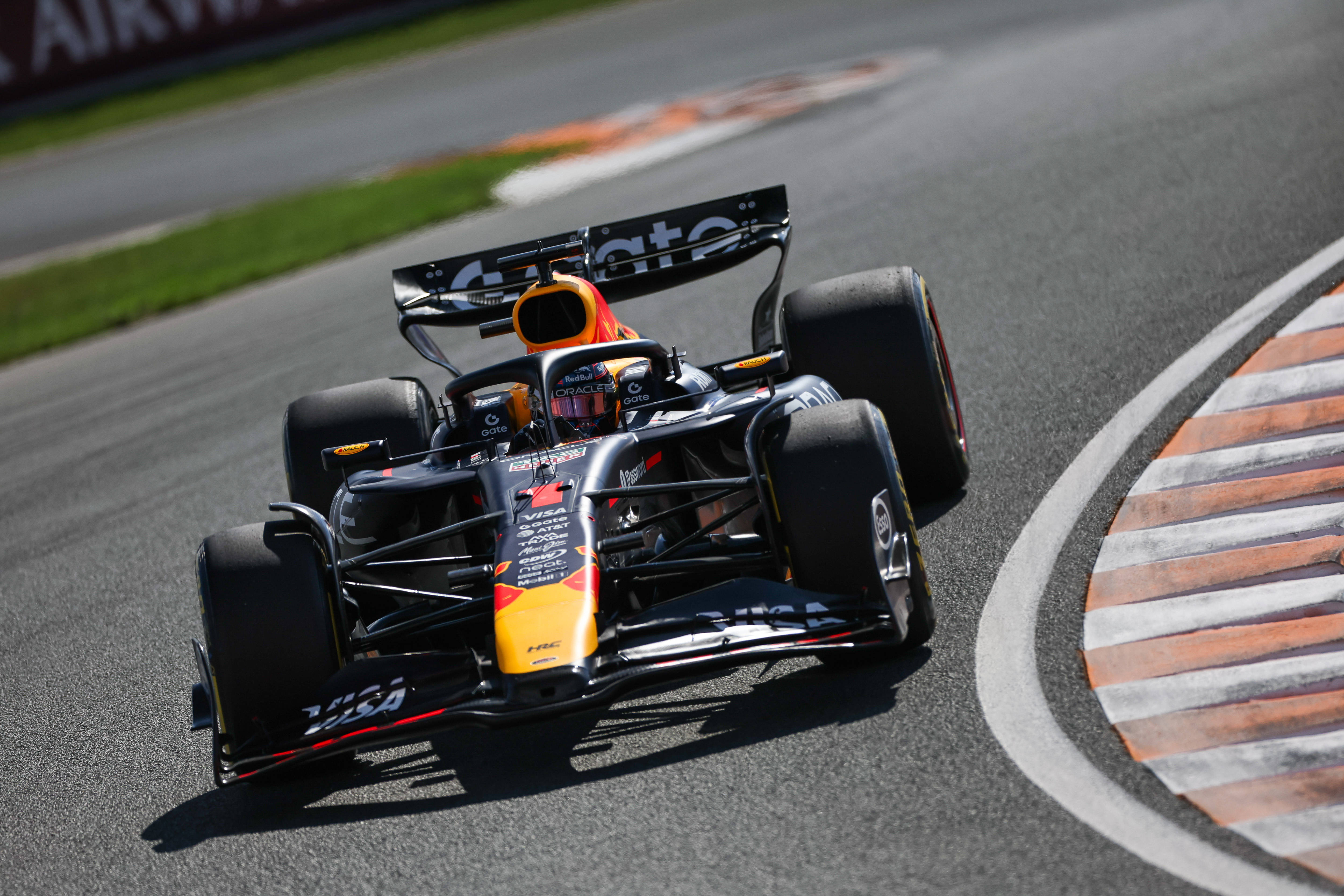 威廉姆斯横扫红牛车队,皮亚斯特里点燃赛场的简单介绍 威廉姆斯横扫红牛车队,皮亚斯特里点燃赛场的简单介绍