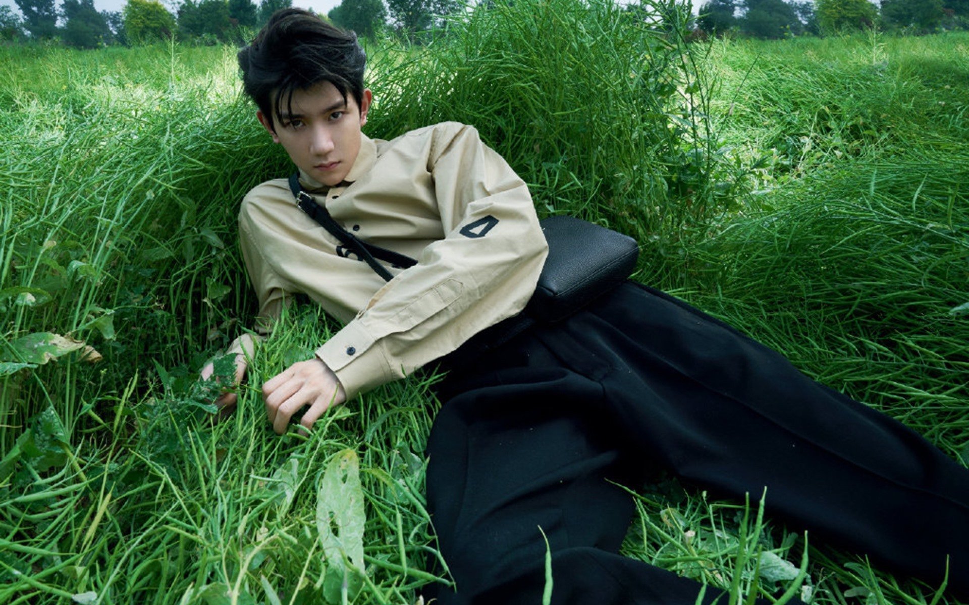 九游体育APP下载-纪录之夜的双重奏，约基奇书写不朽，76人奏响团队强音